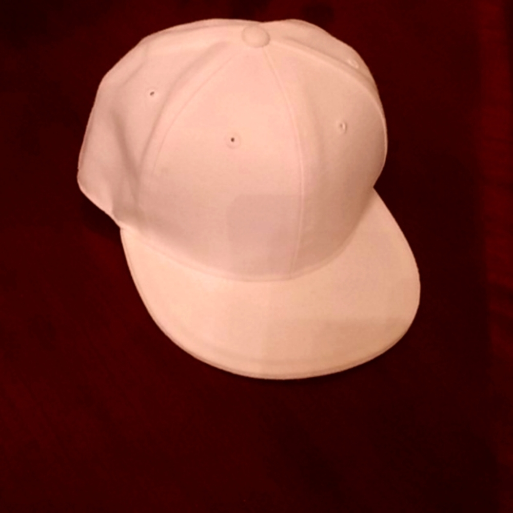 KBETHOS HAT 7 1/2 XL